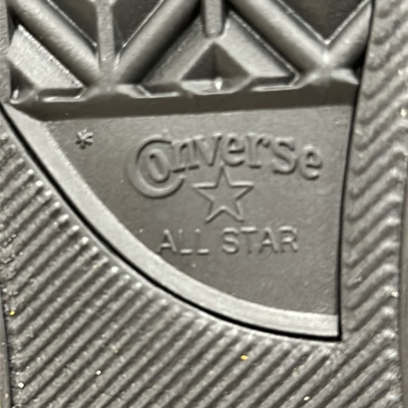 Converse Teen Titans Go kids sneakers size 3 low top shoes, EUC - Picture 7 of 9